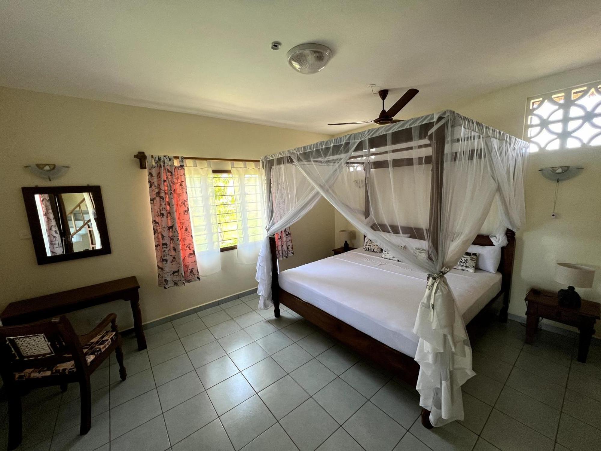 Paradiesische Villa Maisha Mazuri Mit Pool. Terrasse Und Personal Diani Beach Ngoại thất bức ảnh