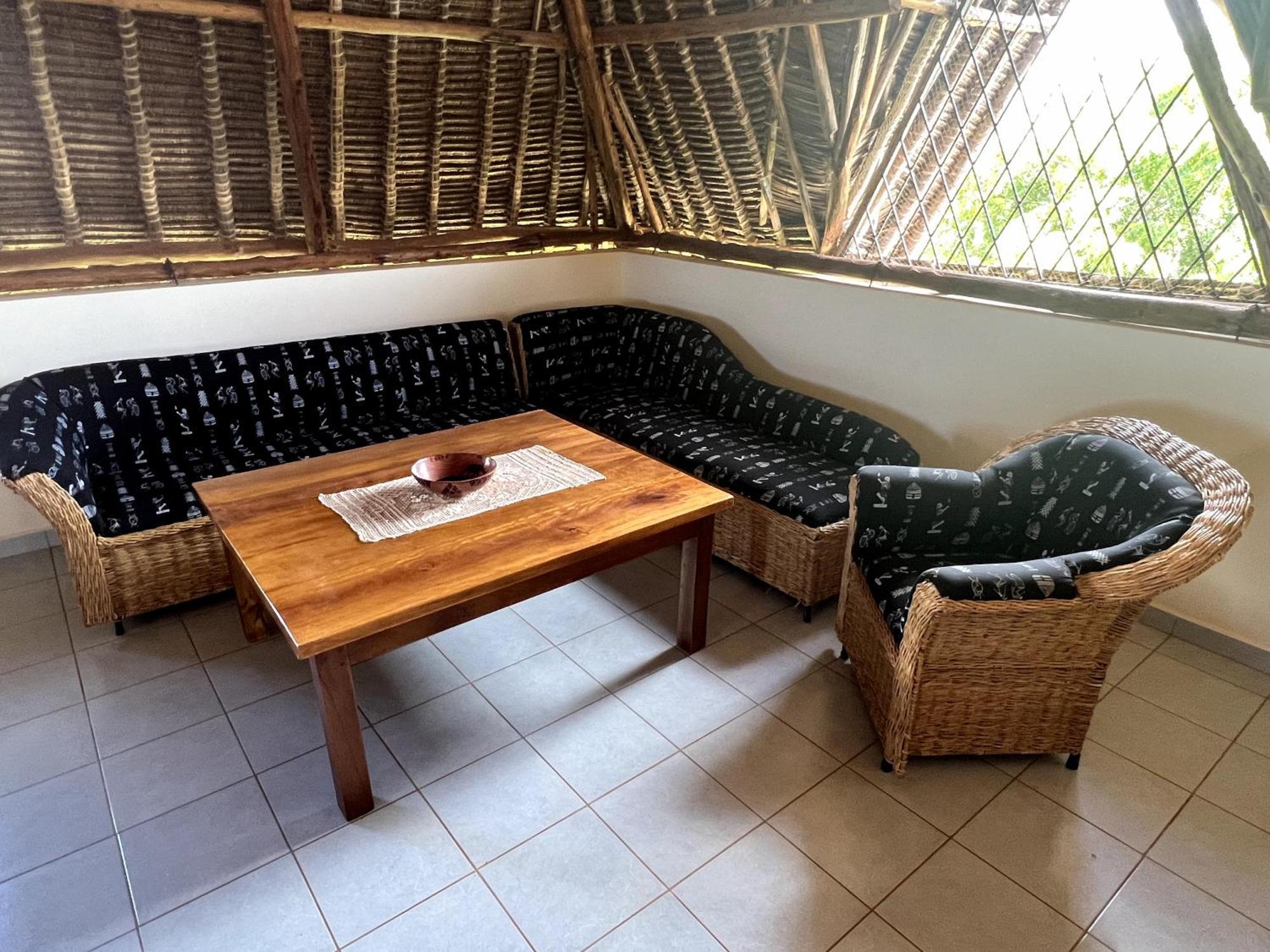Paradiesische Villa Maisha Mazuri Mit Pool. Terrasse Und Personal Diani Beach Ngoại thất bức ảnh