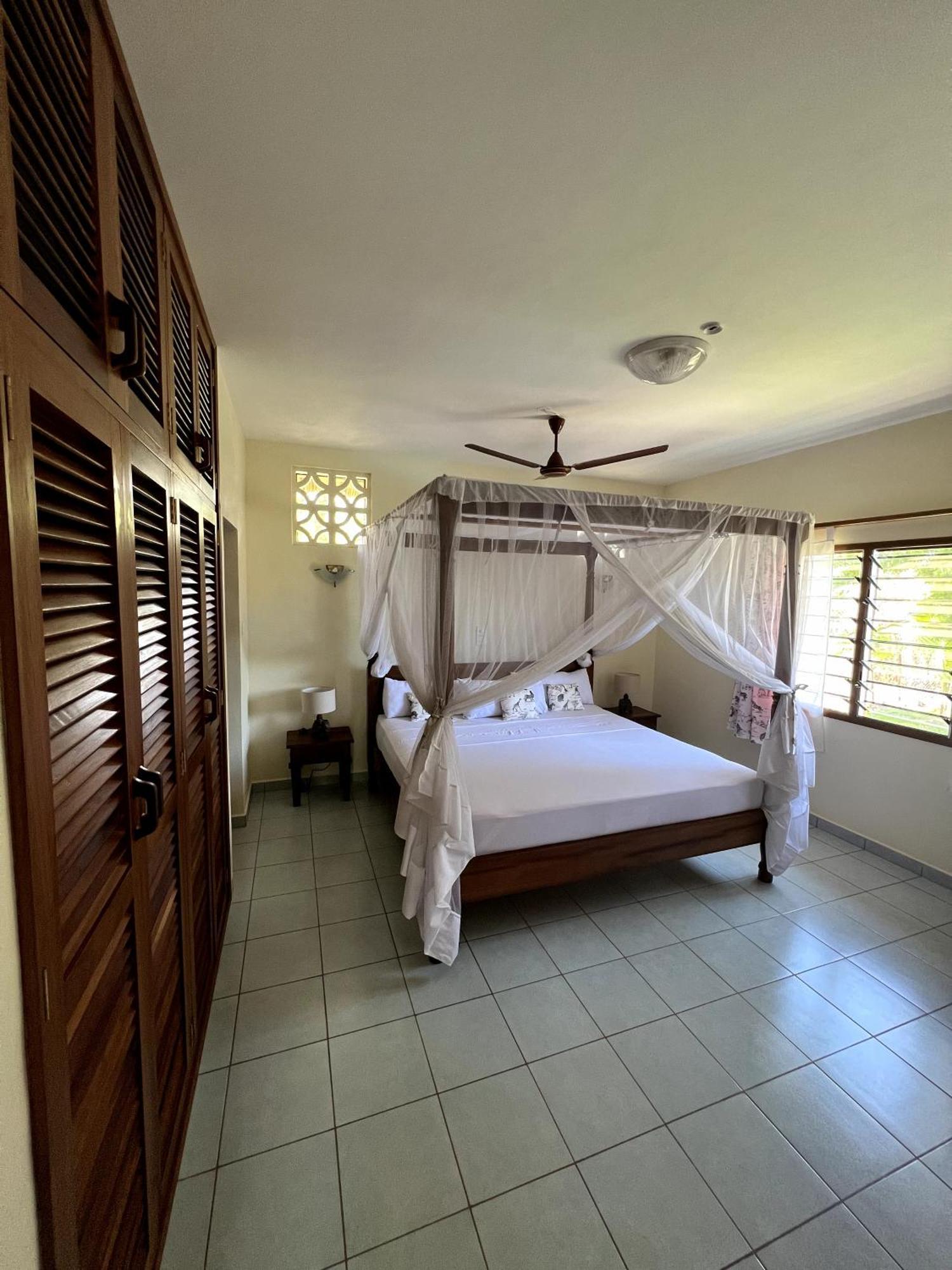 Paradiesische Villa Maisha Mazuri Mit Pool. Terrasse Und Personal Diani Beach Ngoại thất bức ảnh