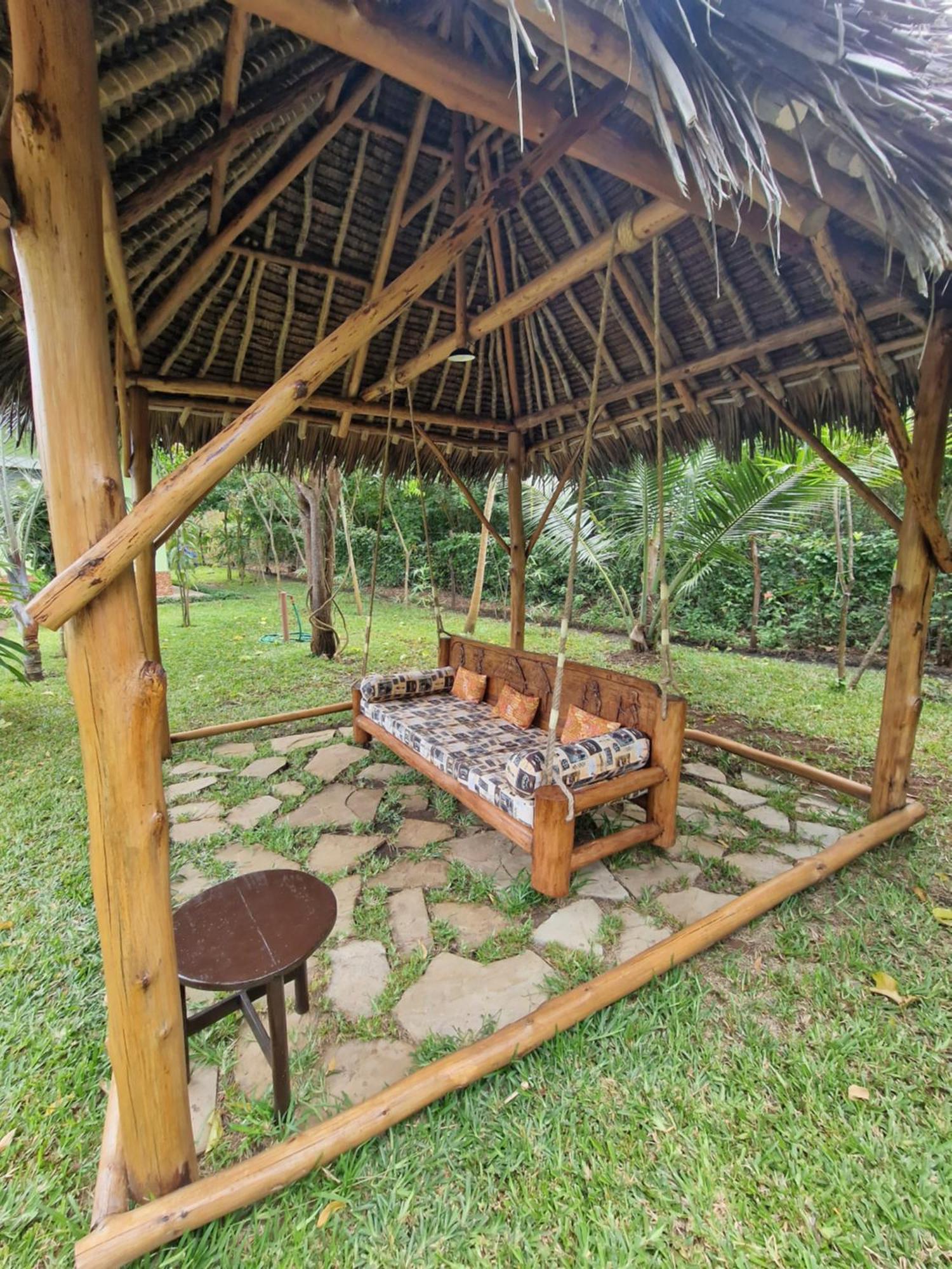Paradiesische Villa Maisha Mazuri Mit Pool. Terrasse Und Personal Diani Beach Ngoại thất bức ảnh